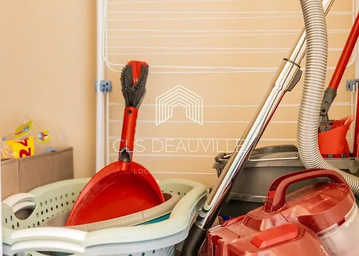 Villa Martin & Jacuzzi - 23 Couchages Saint-Martin-aux-Chartrains