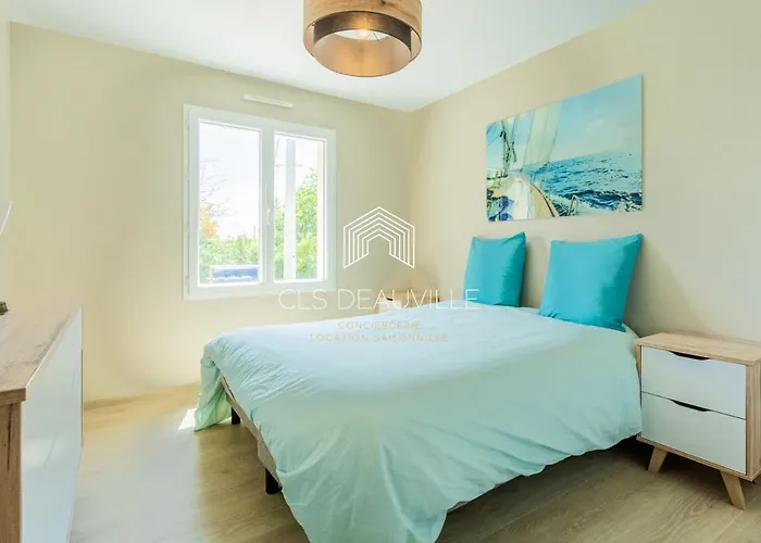 Villa Martin & Jacuzzi - 23 Couchages *