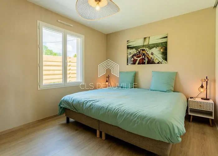 Martin & Jacuzzi - 23 Couchages Villa *