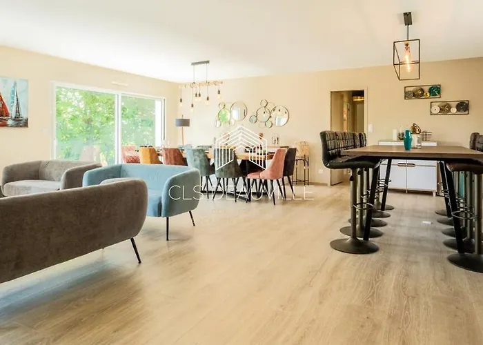 Martin & Jacuzzi - 23 Couchages *