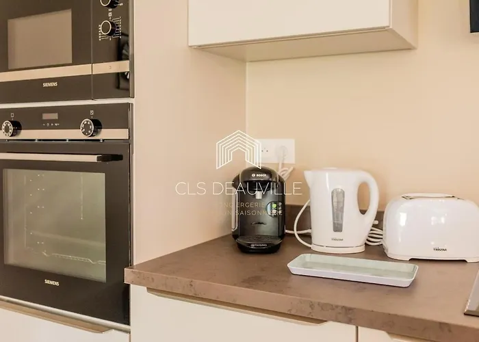 Villa Martin & Jacuzzi - 23 Couchages *