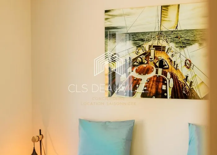 Villa Martin & Jacuzzi - 23 Couchages Saint-Martin-aux-Chartrains