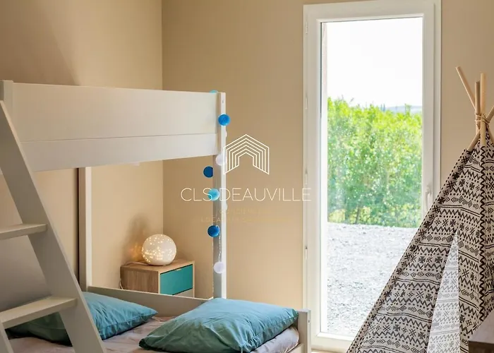 Martin & Jacuzzi - 23 Couchages Villa *